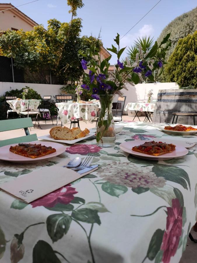 Hostal Cling 43 Deltebre Exterior foto